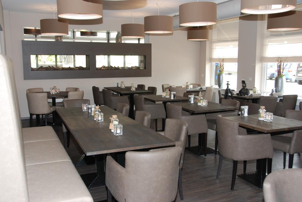 Hotel-Restaurant Thuis! Dinteloord Kültér fotó